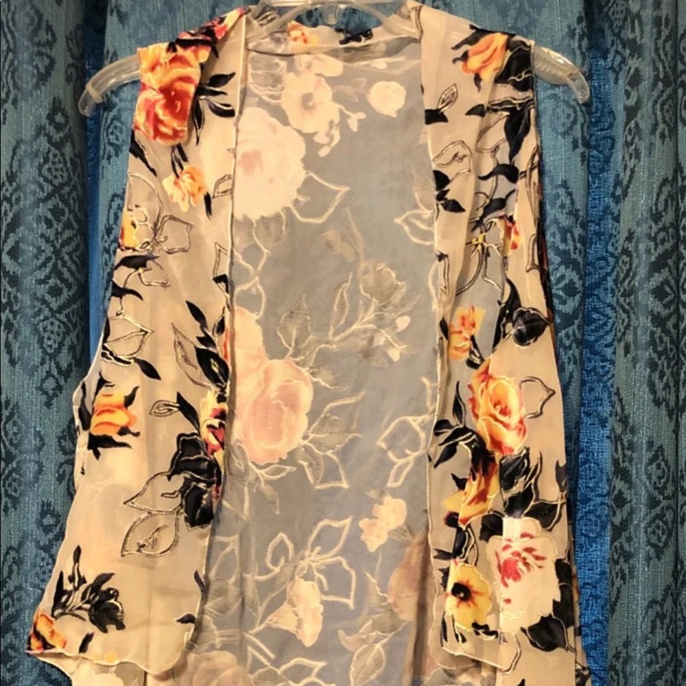 Floral vest